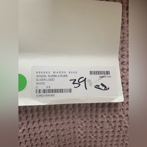 NEW IN Box Alexander McQueen White Rubber Pool Slides - Picture 5 of 9